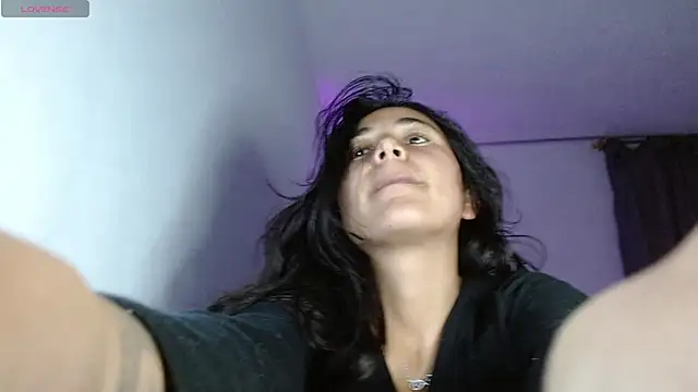 naomy rain online show from 22, 10, 2025