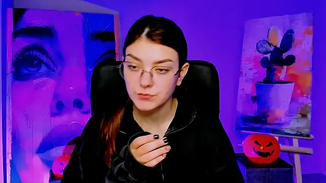 Snapshot of AnaSteisher chatting on 28, 10, 2025 AnaSteisher online show from 28, 10, 2025