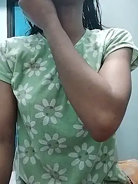 Snapshot of Ratri-Biswas chatting on 19, 5, 2026 Ratri-Biswas online show from 19, 5, 2026