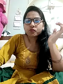 Vanshika1432 online show from 25, 10, 2025