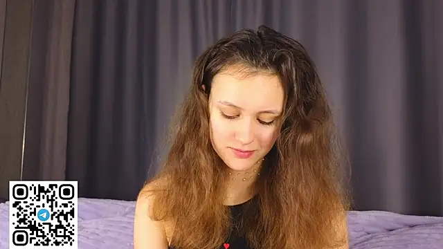 Snapshot of FoxFever chatting on 11, 1, 2026 FoxFever online show from 11, 1, 2026