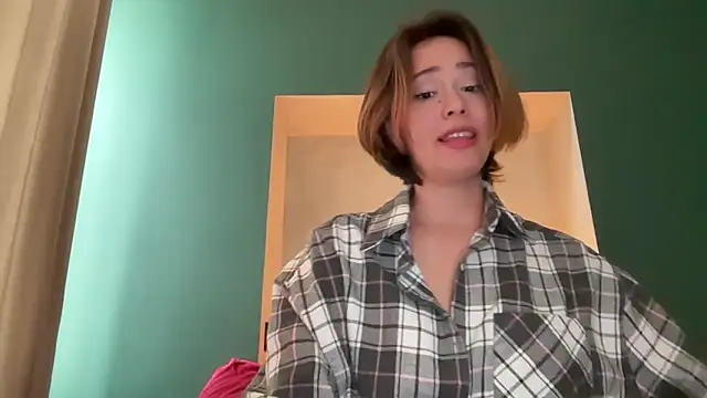 Snapshot of WillHannah chatting on 4, 4, 2026 WillHannah online show from 4, 4, 2026
