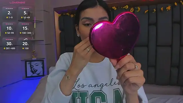 TanyaBello online show from 18, 12, 2025