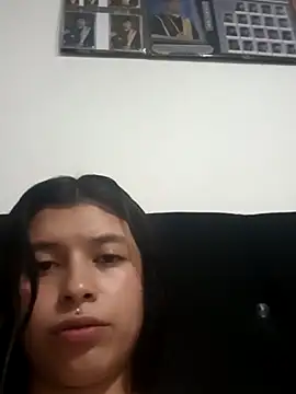 petite coral online show from 5, 3, 2026