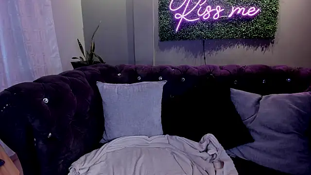 lovenatasha  online show from 3, 12, 2025