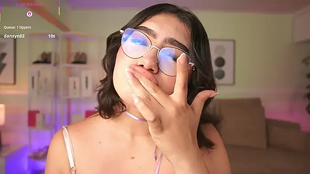 EmilyTurneer online show from 16, 4, 2026