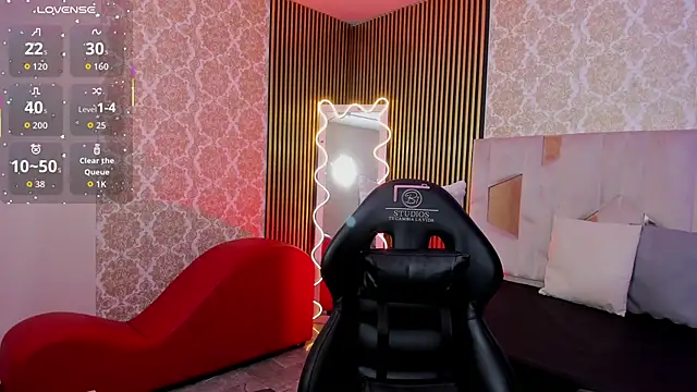 Adisson Tay online show from 4, 11, 2025