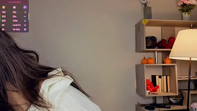 ClarissaMaheia online show from 8, 4, 2026