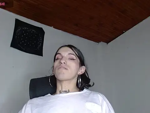 Snapshot of Scarlett_crastrawberry chatting on 23, 4, 2026 Scarlett crastrawberry online show from 23, 4, 2026