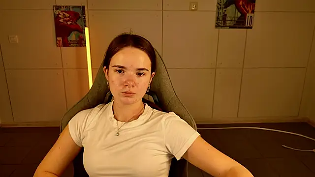 May Bloom online show from 22, 11, 2025