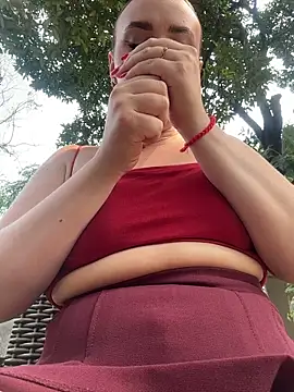 KiraSunshine online show from 11, 2, 2026