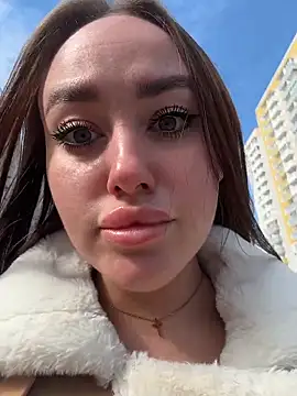 KiraSunshine online show from 8, 4, 2026