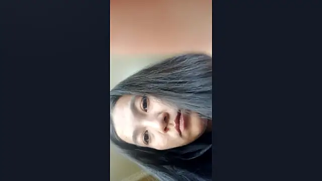 Snapshot of LinneaHyles chatting on 29, 10, 2025 LinneaHyles online show from 29, 10, 2025