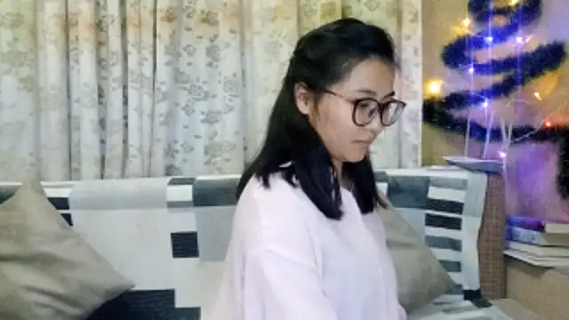 LinneaHyles online show from 16, 12, 2025