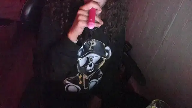 MartesBratty online show from 17, 4, 2026