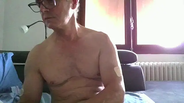 Snapshot of Sexyfab65 chatting on 20, 6, 2026 Sexyfab65 online show from 20, 6, 2026