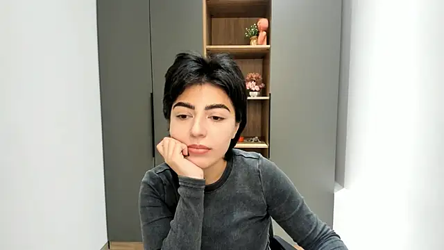 Snapshot of AnissaShyu chatting on 21, 10, 2025 AnissaShyu online show from 21, 10, 2025