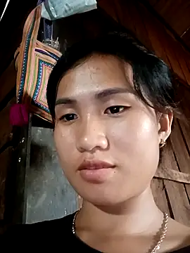 Snapshot of huhu-lele chatting on 18, 10, 2025 huhu-lele online show from 18, 10, 2025