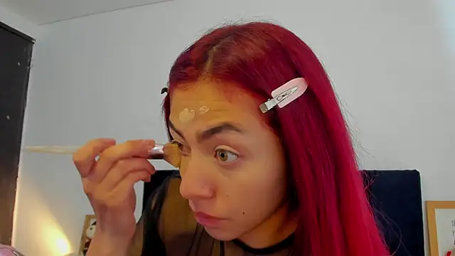 melanie roux   online show from 10, 4, 2026