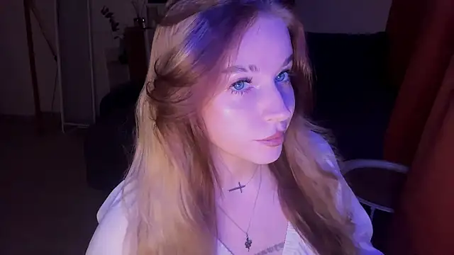 Snapshot of Babymoney_2007 chatting on 27, 10, 2025 Babymoney 2007 online show from 27, 10, 2025