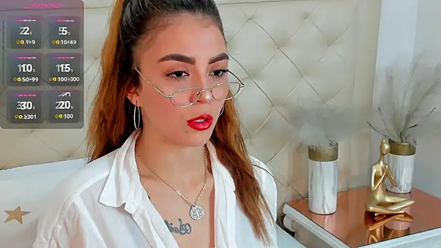 lucia lorenz online show from 24, 10, 2025