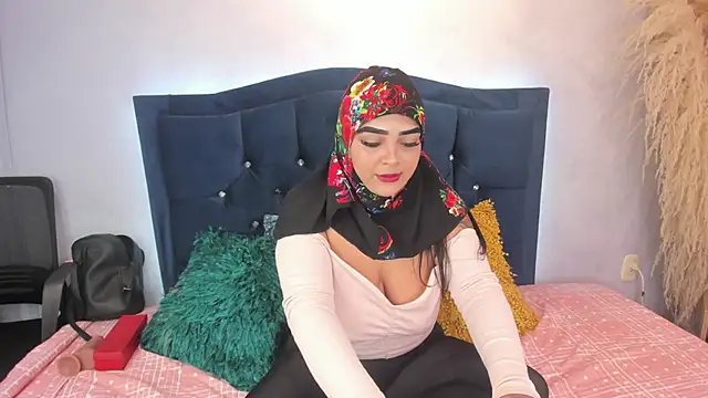 Inaya Khalifa online show from 2, 12, 2025