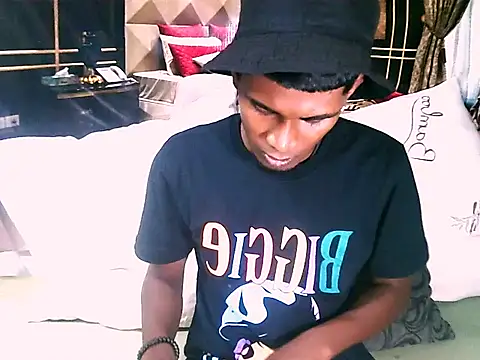Snapshot of IndianThuggin chatting on 25, 4, 2026 IndianThuggin online show from 25, 4, 2026