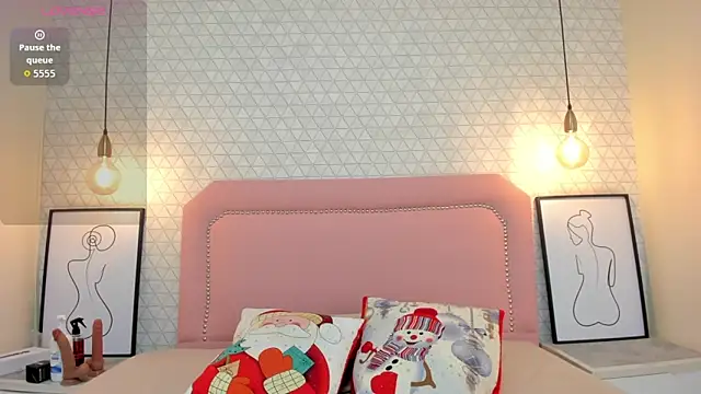 TAYLORMEYER1 online show from 4, 12, 2025