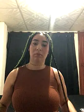 Snapshot of LilyRevy chatting on 24, 10, 2025 LilyRevy online show from 24, 10, 2025