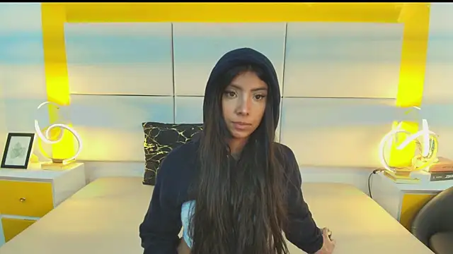 Isabella Marsh online show from 19, 12, 2025