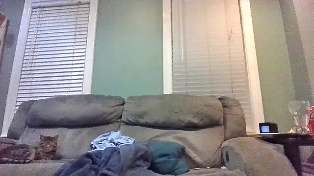 Snapshot of burby79 chatting on 4, 4, 2026 burby79 online show from 4, 4, 2026