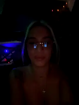 KIMBERLYPULIDO online show from 25, 10, 2025