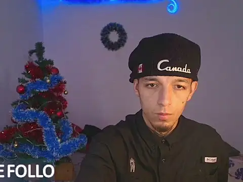 Snapshot of rosse__one chatting on 8, 11, 2025 rosse one online show from 8, 11, 2025