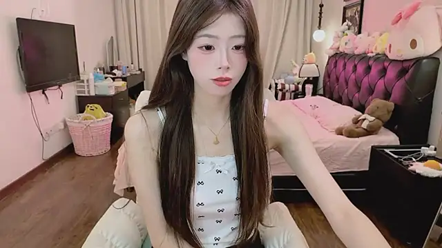 Snapshot of Onecutelittle chatting on 7, 5, 2026 Onecutelittle online show from 7, 5, 2026