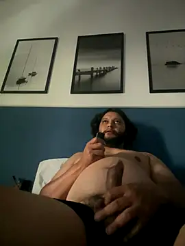 LoboCachorro online show from 4, 12, 2025