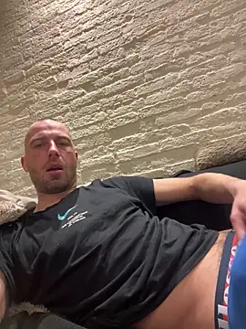 Snapshot of Rotteei1 chatting on 3, 3, 2026 Rotteei1 online show from 3, 3, 2026