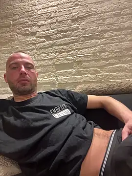 Snapshot of Rotteei1 chatting on 3, 3, 2026 Rotteei1 online show from 3, 3, 2026