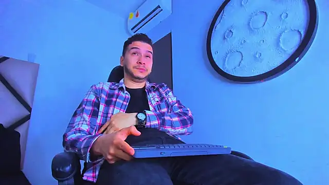 mike 257 online show from 7, 1, 2026