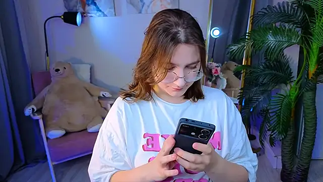 Snapshot of fairy_tara chatting on 16, 11, 2025 fairy tara online show from 16, 11, 2025