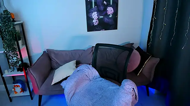 Snapshot of fairy_tara chatting on 19, 11, 2025 fairy tara online show from 19, 11, 2025