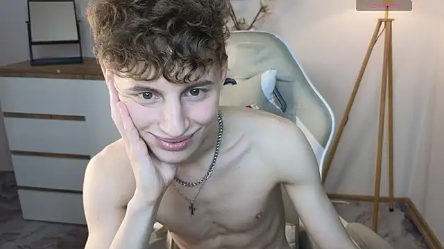 Snapshot of crisp1n chatting on 3, 2, 2026 crisp1n online show from 3, 2, 2026