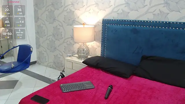 Rachellparker  online show from 4, 12, 2025