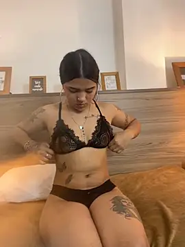 Snapshot of Demon_foxes chatting on 15, 11, 2025 Demon foxes online show from 15, 11, 2025