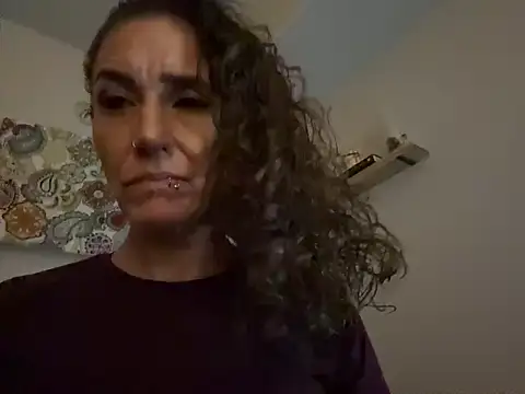 PetitemarieeThaReal online show from 19, 10, 2025