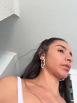 Snapshot of violeta365 chatting on 25, 4, 2026 violeta365 online show from 25, 4, 2026