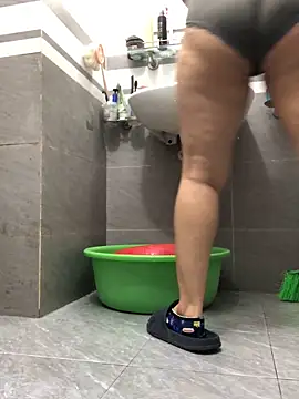 HinayLa online show from 8, 2, 2026