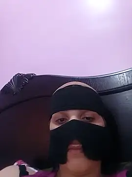Snapshot of SandyAmr chatting on 1, 6, 2026 SandyAmr online show from 1, 6, 2026