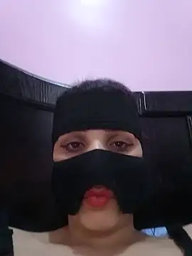 Snapshot of SandyAmr chatting on 3, 6, 2026 SandyAmr online show from 3, 6, 2026