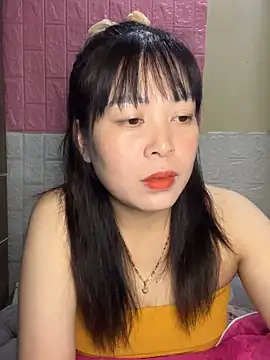 Snapshot of Butterfly_kee chatting on 6, 11, 2025 Butterfly kee online show from 6, 11, 2025