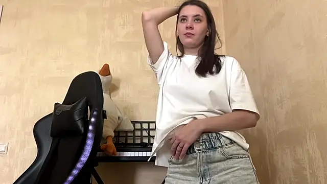 Snapshot of foxyjeny chatting on 20, 10, 2025 foxyjeny online show from 20, 10, 2025